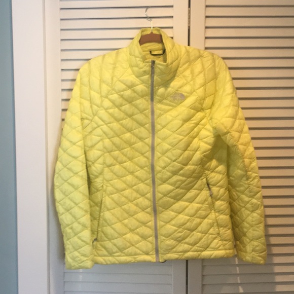 yellow puffer jacket north face